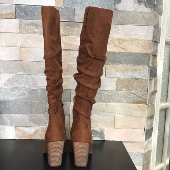 Carlos by Carlos Santana Peyton Tall Ruched Boot - Picture 2 of 7